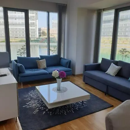 Apartamento Amazing In A Vibrant Area With Stunning Lake View In Istanbul!